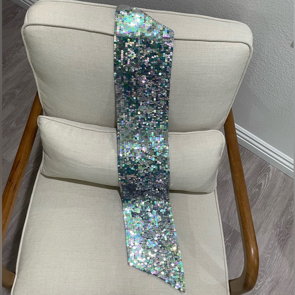 🌈 hologram sequin short scarf Ann Taylor silk & wool